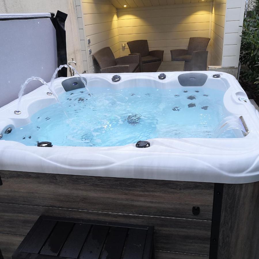 O Rethel Jacuzzi, Gite Ardennes Dış mekan fotoğraf