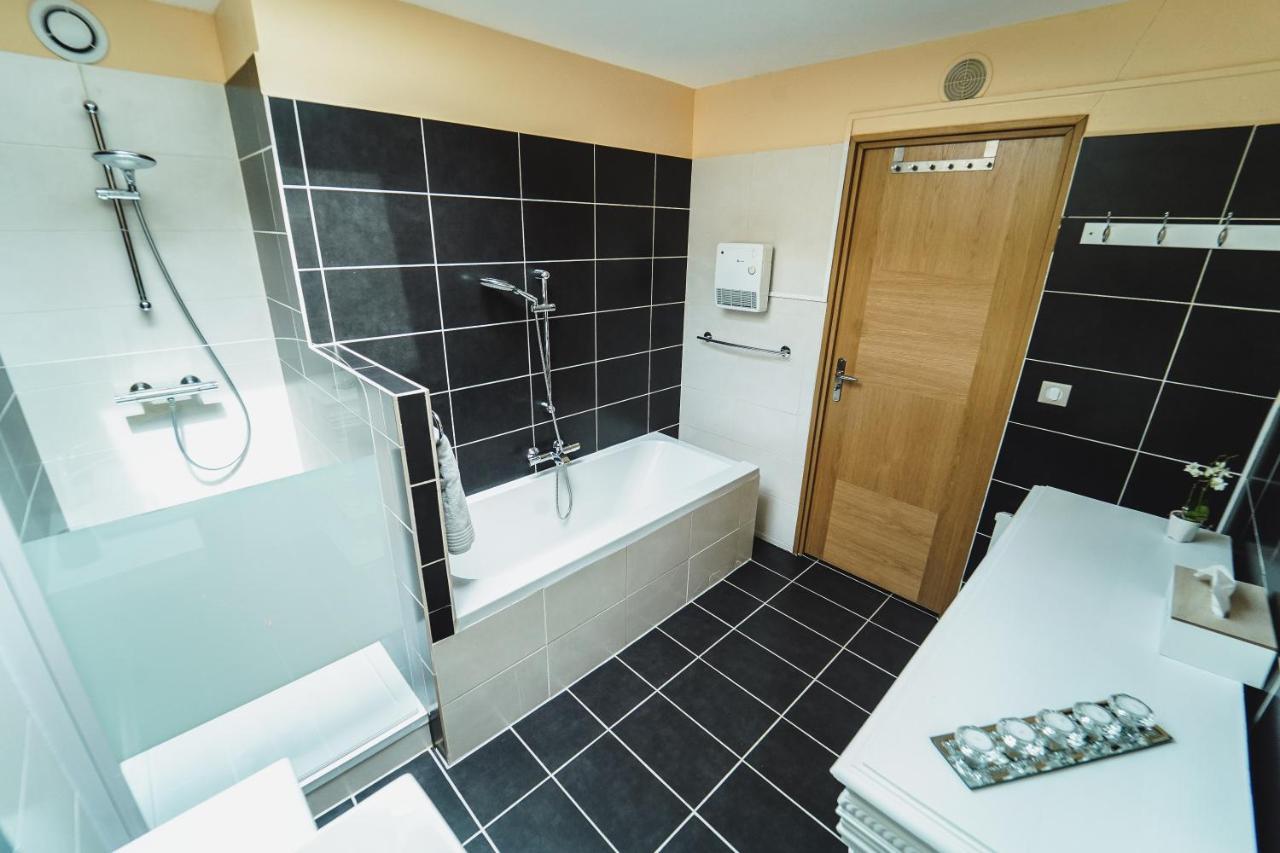 O Rethel Jacuzzi, Gite Ardennes Dış mekan fotoğraf